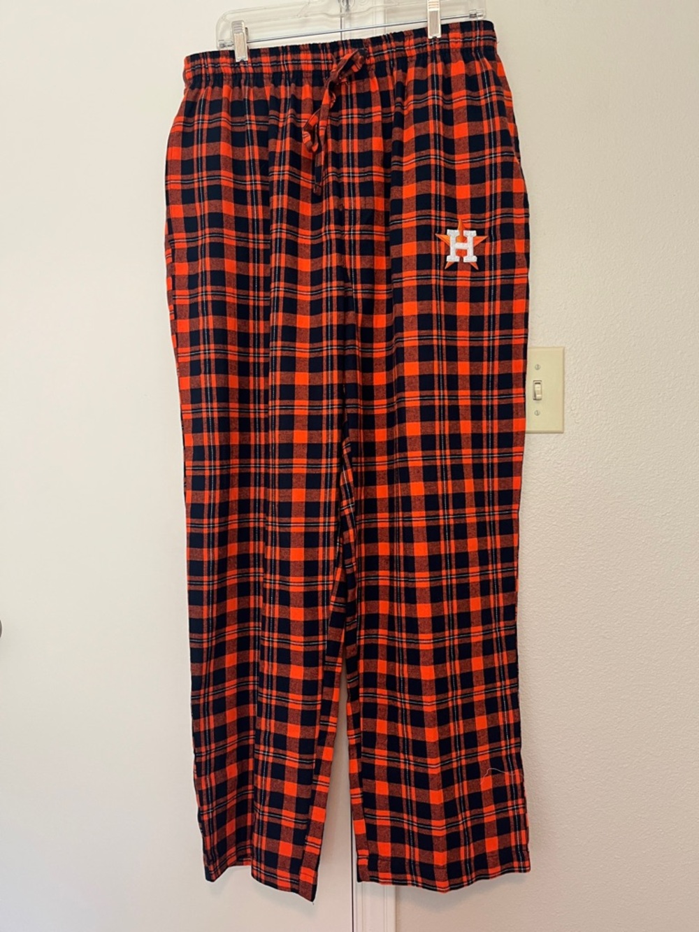 Houston Astros men’s orange and blue plaid pajama pants/loungewear. Size large.